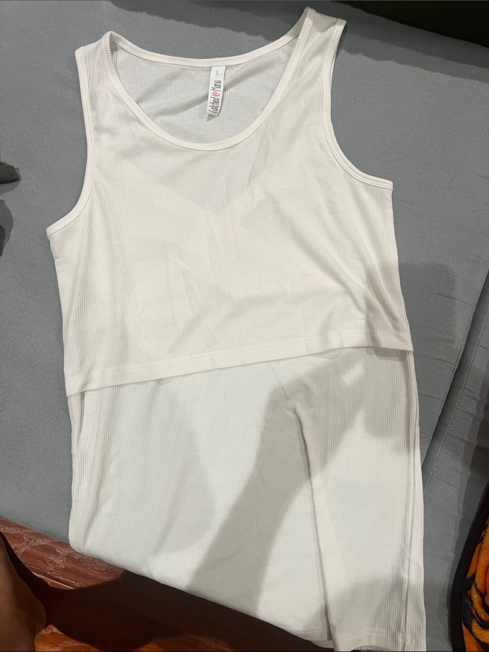 Latched mama top